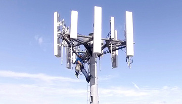 19_antenna_tower_lineman